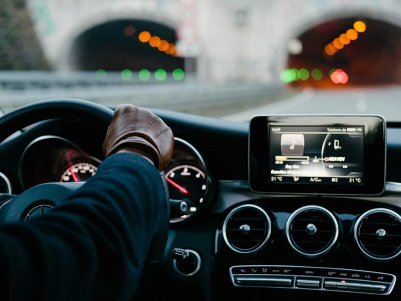 Android Auto : des applis relancées pour optimiser vos trajets pro