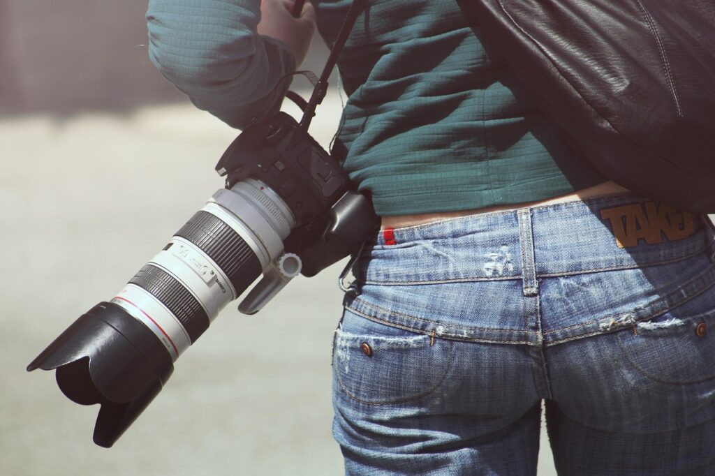 Illustration : Appareil photo hybride pour débuter : capteur, kit, vidéo