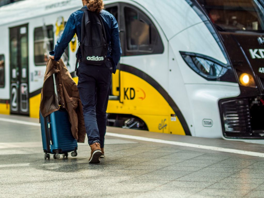 Furbo ou Tractive : caméra interactive ou traceur GPS pour mon