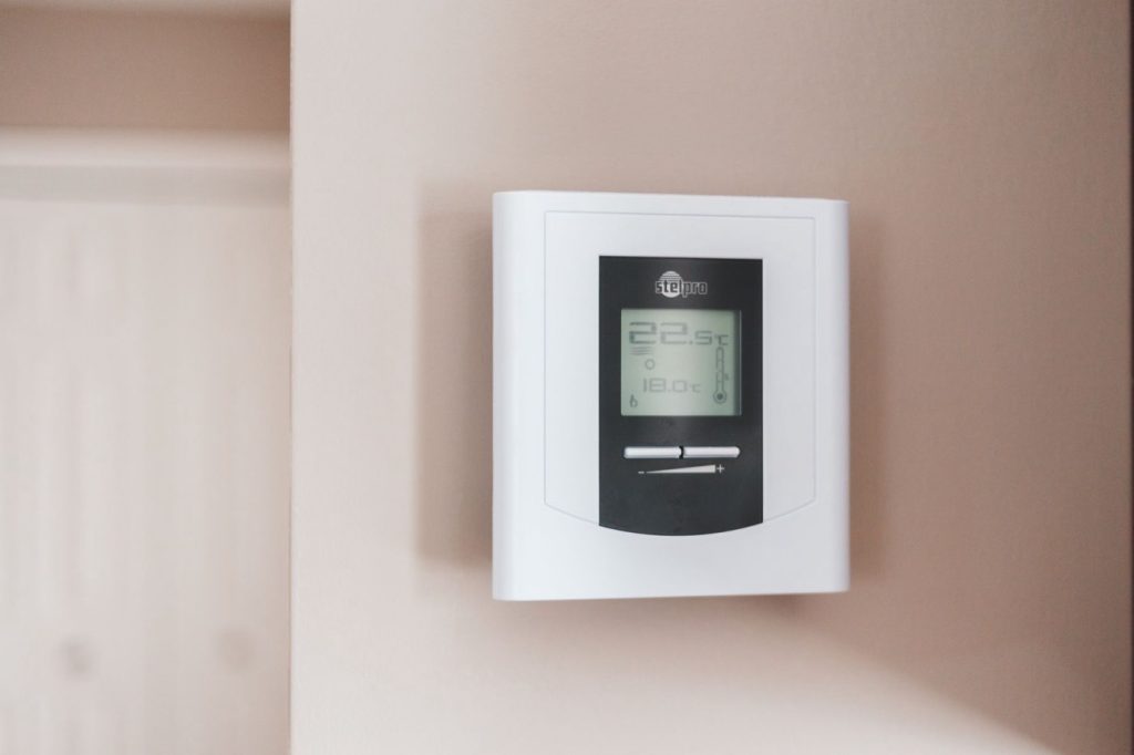 Nest ou ecobee : quel thermostat connecté choisir ?
