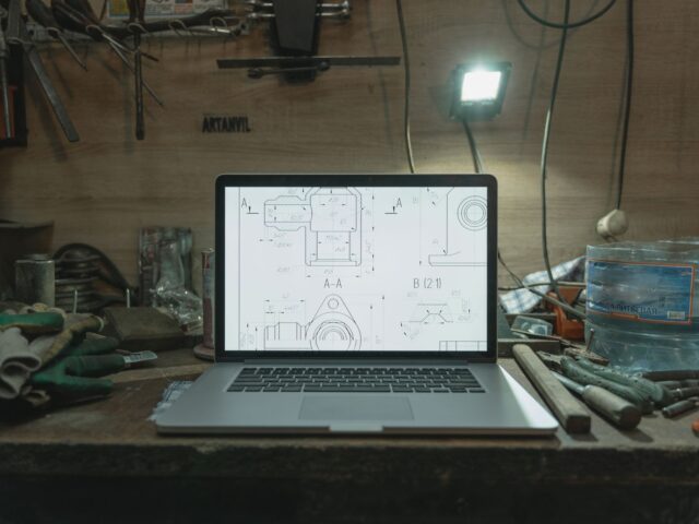 Comment un aspirateur robot peut-il améliorer votre efficacité au bureau ?