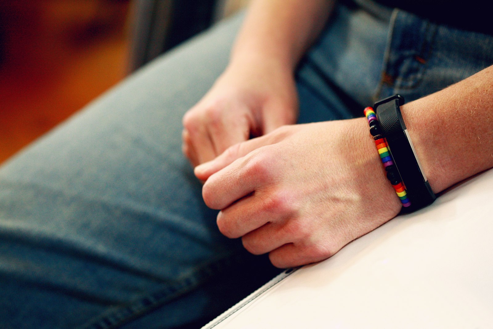 Fitbit Edge : un bracelet connecté qui pourrait vous coûter cher
