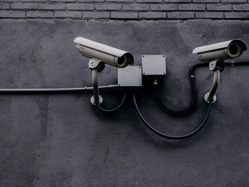 Choisir une caméra de surveillance connectée : les erreurs à éviter