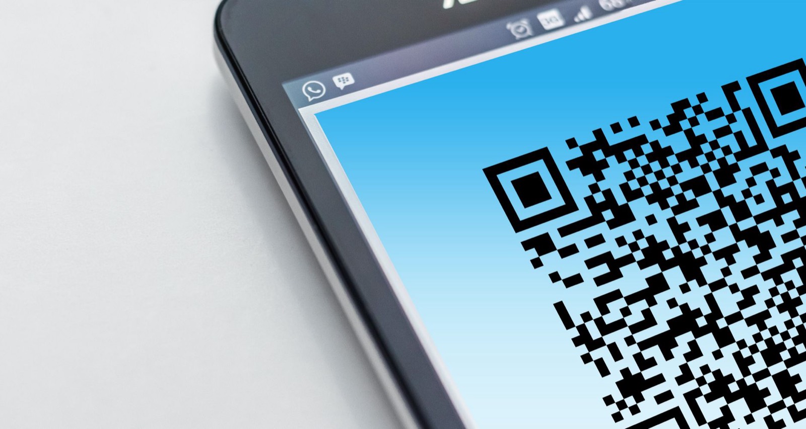 Scanner un produit avec son smartphone : ce que ça change vraiment
