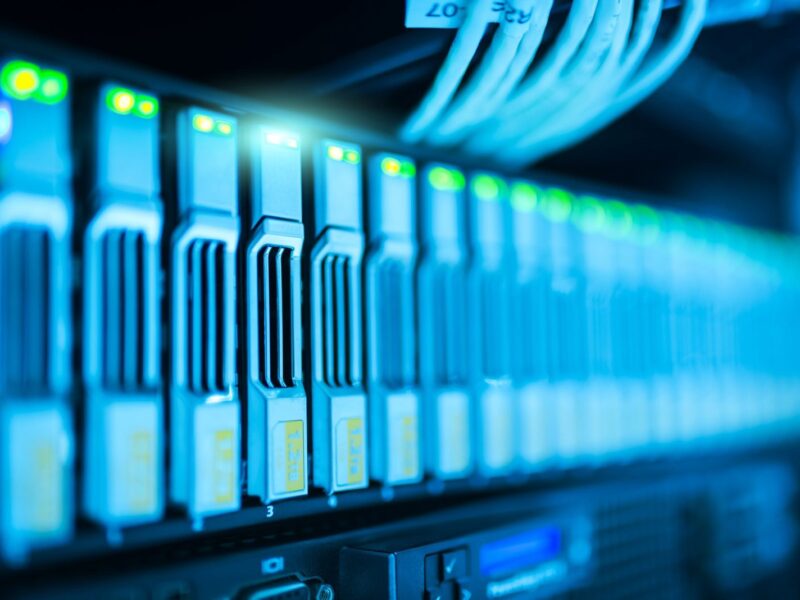 VPS pour seedbox : ce qu’il faut vérifier avant de louer